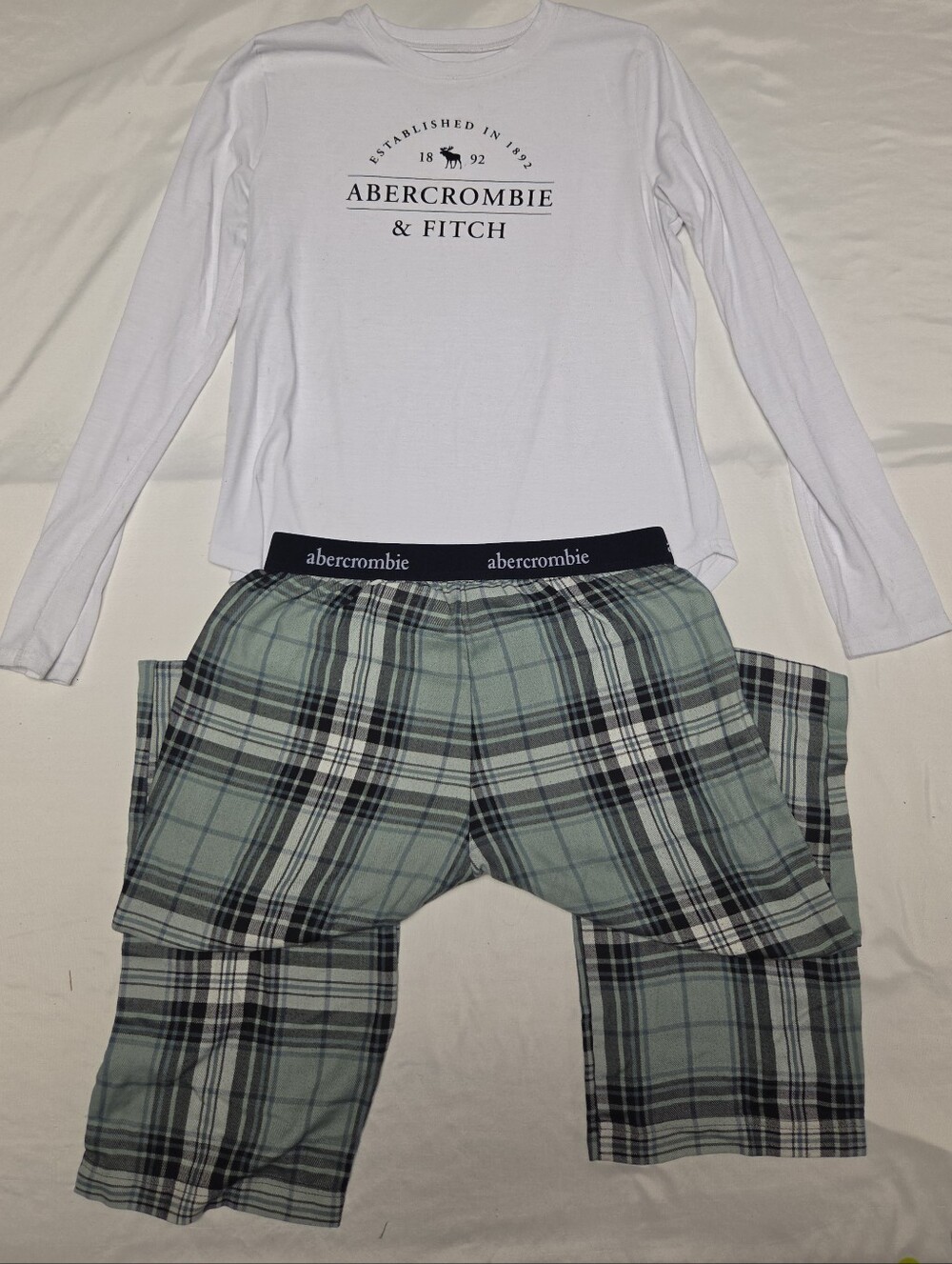 abercrombie kids 2-Piece Pajama Set White Long Sleeve Plaid Pants Size 15/16